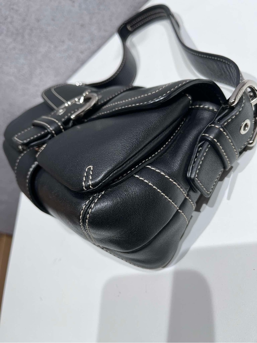 COACH Black Leather Shoulder Bag with Silver Buckle - Picture 8 of 12